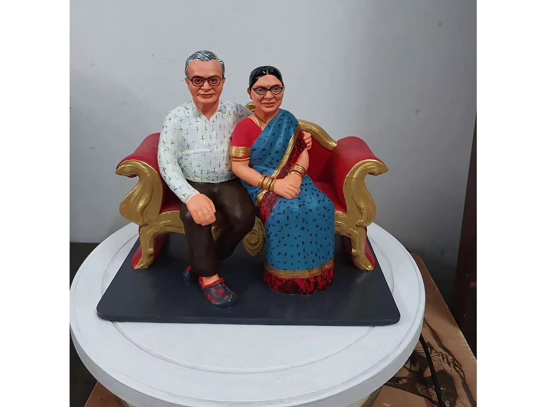 Mini Statue
