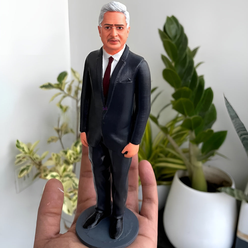 Mini Statue