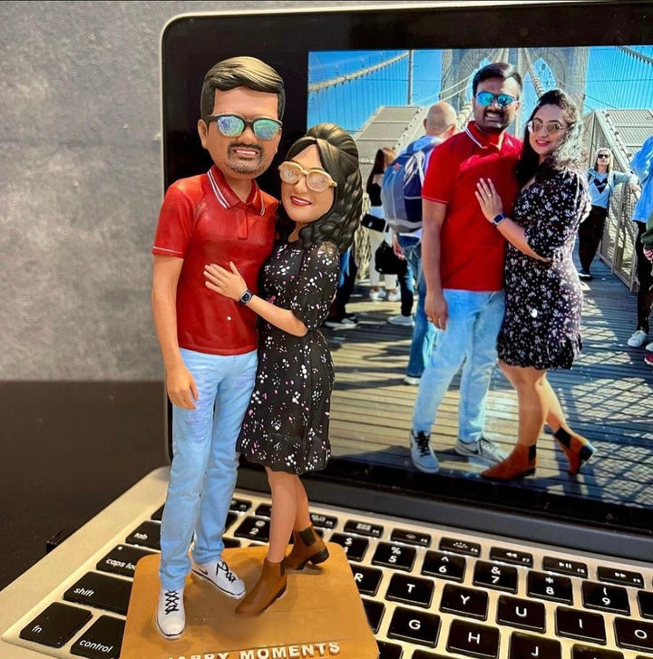 Mini Statue