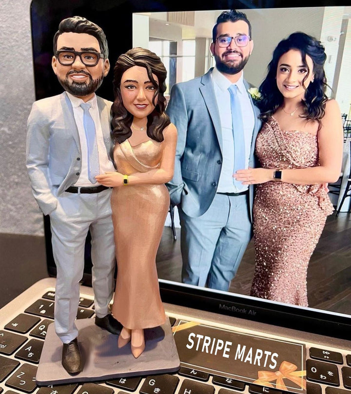 Mini Statue